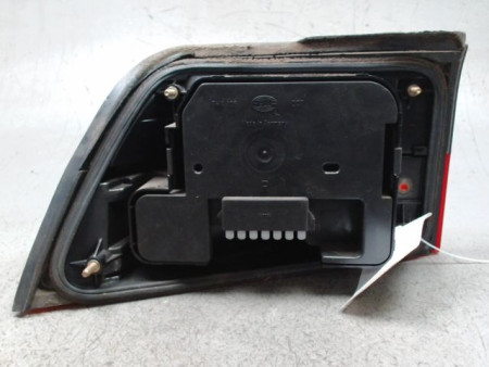 FEU ARRIERE DROIT SAAB 9000 91-98