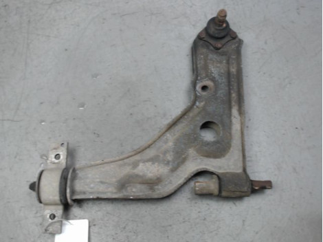 TRIANGLE INFERIEUR AVANT GAUCHE SAAB 9000 91-98