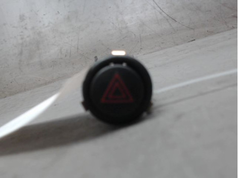 BOUTON DE WARNING SAAB 9000 91-98