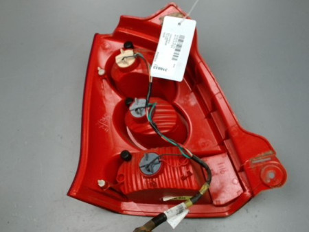 FEU ARRIERE DROIT SUZUKI ALTO 5 PTES