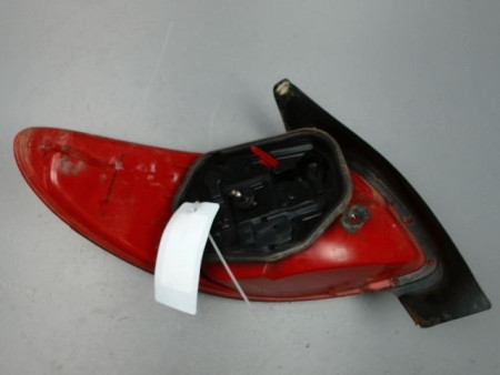 FEU ARRIERE DROIT PEUGEOT 206 5P