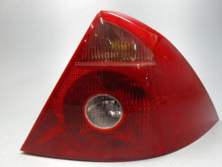 FEU ARRIERE DROIT FORD MONDEO 2000-2007