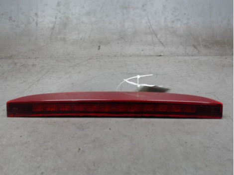 FEUX STOP SUPPLEMENTAIRE RENAULT CLIO II PH.2 01-06