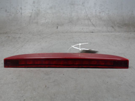 FEUX STOP SUPPLEMENTAIRE RENAULT CLIO II PH.2 01-06