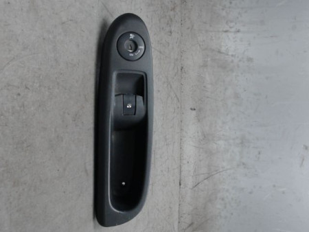 COMMANDE LEVE-GLACE PORTE AVD RENAULT CLIO II PH.2 01-06