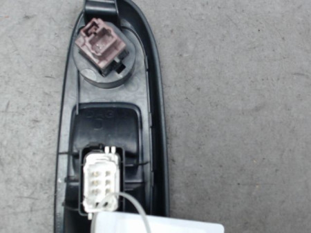 COMMANDE LEVE-GLACE PORTE AVD RENAULT CLIO II PH.2 01-06
