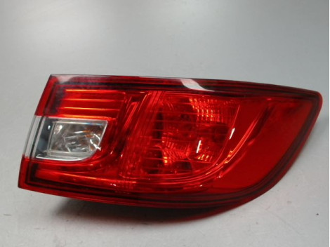 FEU ARRIERE DROIT RENAULT CLIO