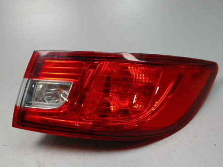 FEU ARRIERE DROIT RENAULT CLIO