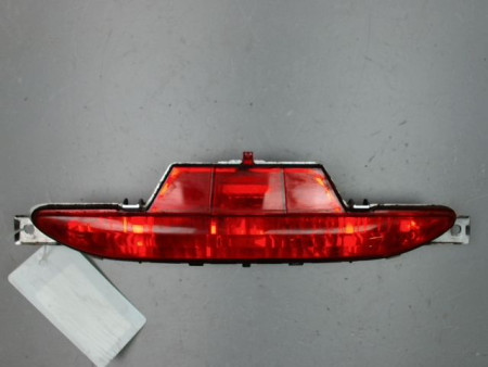 FEU BROUILLARD CENTRAL ARRIERE PEUGEOT 208