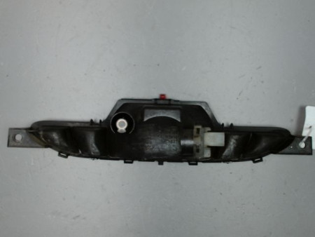 FEU BROUILLARD CENTRAL ARRIERE PEUGEOT 208