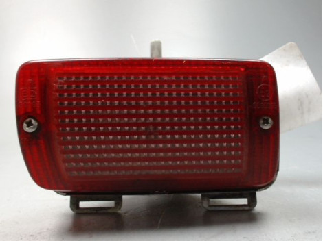 FEU RECUL DROIT PEUGEOT 205 87-98