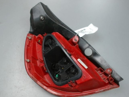 FEU ARRIERE DROIT RENAULT CLIO III 2009-