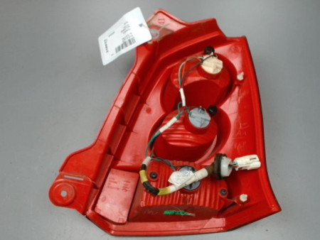 FEU ARRIERE GAUCHE  SUZUKI ALTO 5 PTES