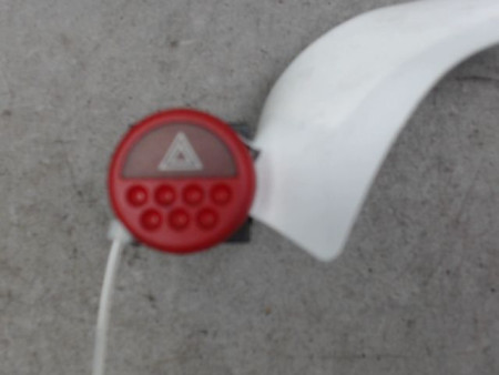 BOUTON DE WARNING PEUGEOT 106 96-2003