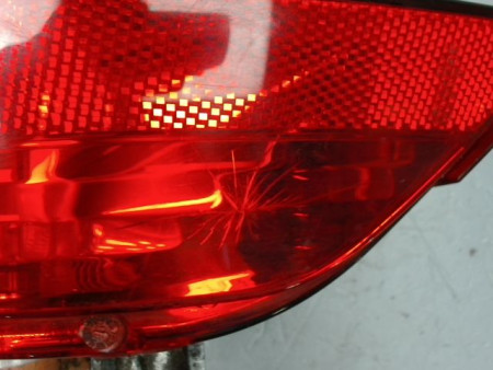 FEU DE PARE-CHOC ARRIERE GAUCHE RENAULT MEGANE