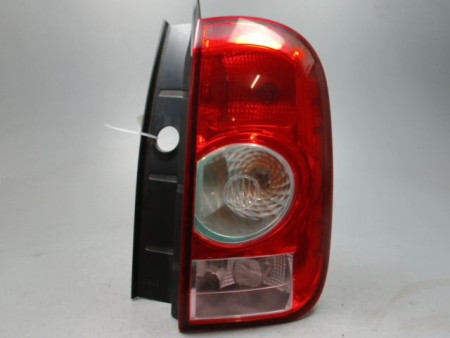 FEU ARRIERE DROIT DACIA DUSTER 2010-