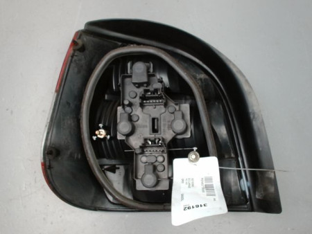 FEU ARRIERE DROIT RENAULT MEGANE
