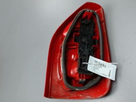 FEU ARRIERE GAUCHE  CITROEN XSARA PICASSO