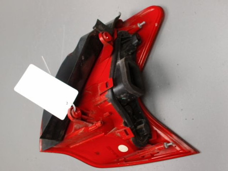 FEU ARRIERE GAUCHE  PEUGEOT 3008 2009-