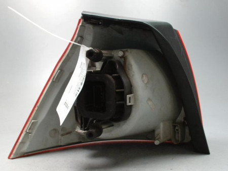 FEU ARRIERE DROIT VOLKSWAGEN GOLF V 2003-2009