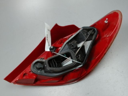 FEU ARRIERE GAUCHE  PEUGEOT 207 3P