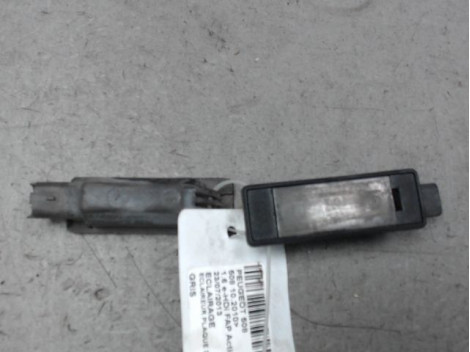 ECLAIREUR PLAQUE DE POLICE PEUGEOT 508 2010-