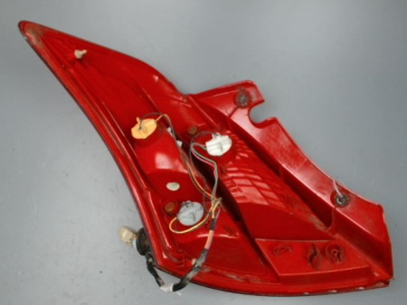 FEU ARRIERE DROIT SUZUKI SWIFT