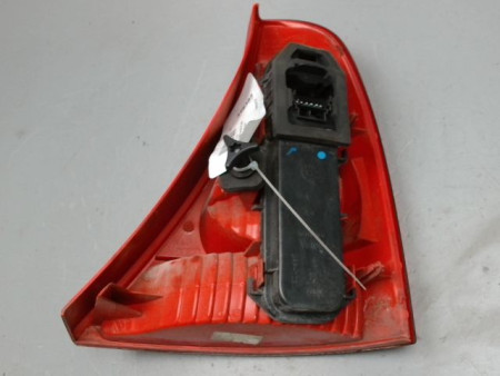 FEU ARRIERE GAUCHE  RENAULT CLIO II CAMPUS 06-