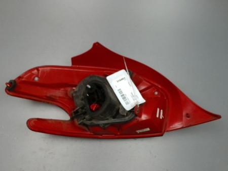 FEU ARRIERE DROIT PEUGEOT 208