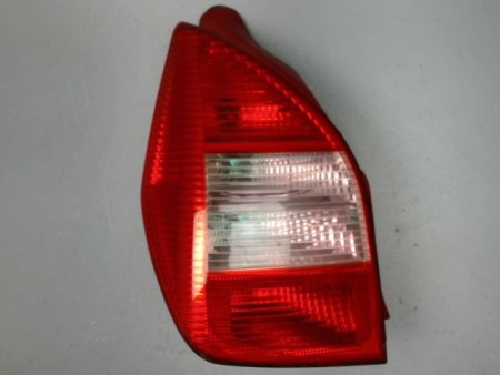 FEU ARRIERE GAUCHE  CITROEN C2 2003-
