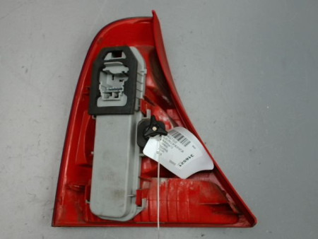 FEU ARRIERE DROIT RENAULT CLIO II PH.2 01-06