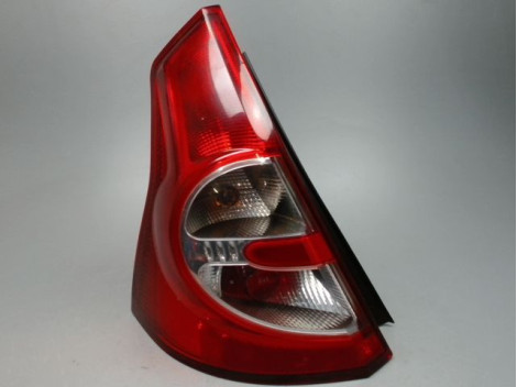 FEU ARRIERE GAUCHE  DACIA SANDERO 2008-