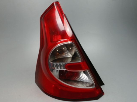 FEU ARRIERE GAUCHE  DACIA SANDERO 2008-