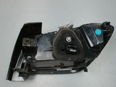 FEU ARRIERE GAUCHE  PEUGEOT 208