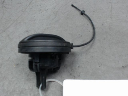 BOUCHON RESERVOIR A CARBURANT PEUGEOT 208
