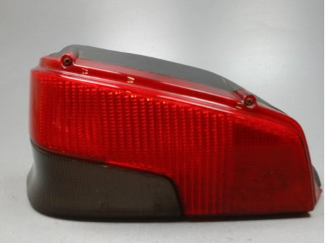 FEU ARRIERE GAUCHE  PEUGEOT 106 91-96