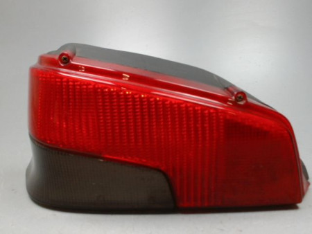 FEU ARRIERE GAUCHE  PEUGEOT 106 91-96