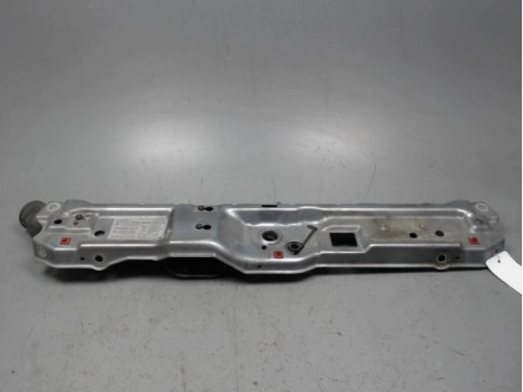 TRAVERSE SUPERIEURE ARMATURE AVANT OPEL CORSA