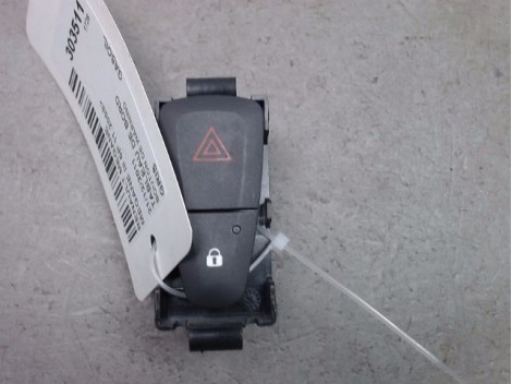 BOUTON DE WARNING RENAULT MEGANE III 2008-