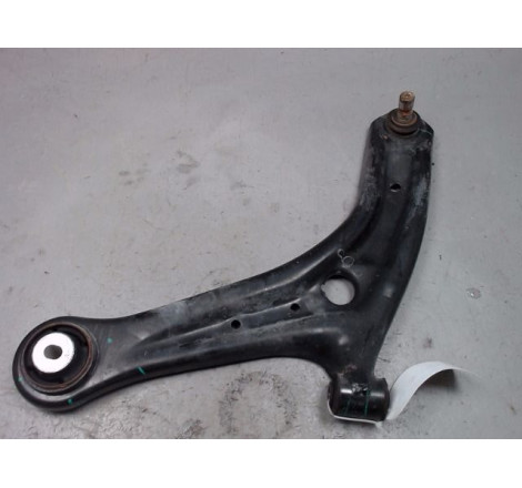 TRIANGLE INFERIEUR AVANT GAUCHE FORD KA+