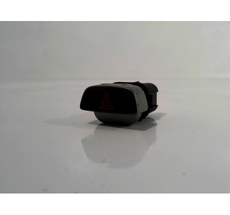 BOUTON DE WARNING FORD FOCUS 2008-