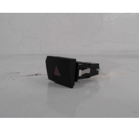 BOUTON DE WARNING AUDI A3 2003-