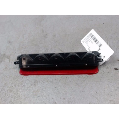 FEUX STOP SUPPLEMENTAIRE FIAT PUNTO 2003-