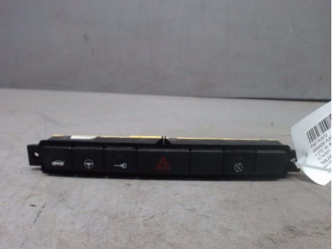 BOUTON DE WARNING FIAT GRANDE PUNTO 2005-