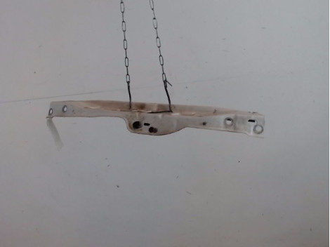 TRAVERSE SUPERIEURE ARMATURE AVANT OPEL ASTRA