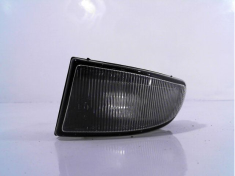 PHARE ANTIBROUILLARD AVANT GAUCHE TOYOTA AVENSIS 2000-2003