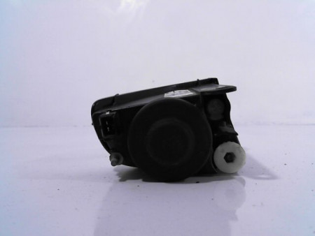 PHARE ANTIBROUILLARD AVANT GAUCHE TOYOTA AVENSIS 2000-2003