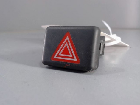 BOUTON DE WARNING AUDI A4 2001-