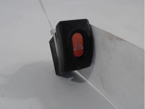 BOUTON DE WARNING OPEL CORSA 97-2000