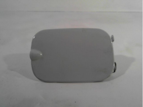 VOLET DE TRAPPE CARBURANT DACIA SANDERO 2008-